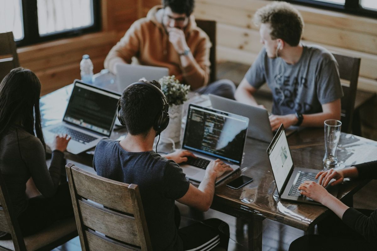 Developer Career Growth: From Junior to Staff Engineer in 2026